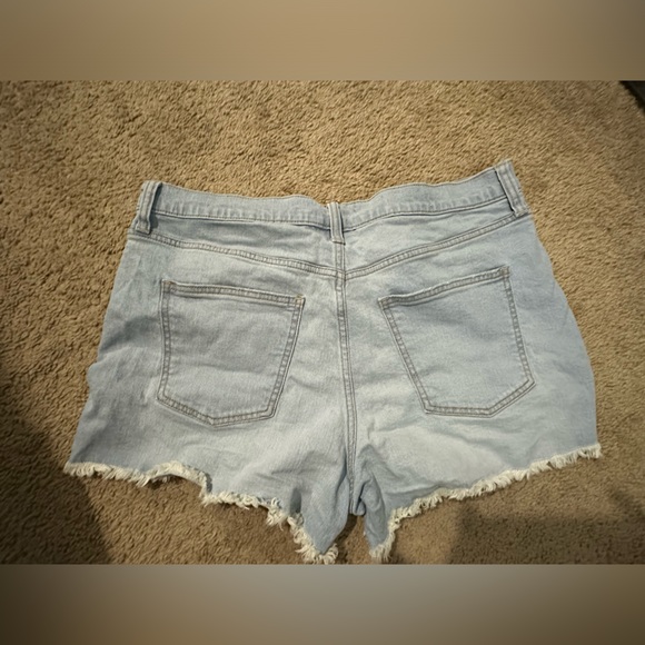 Universal Threads Co. - Picture 2 of 2